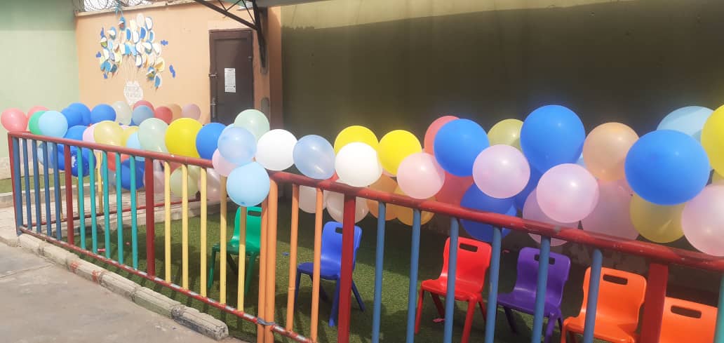 Balloon day in a classroom